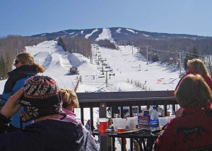 The deck at Stratton's Grizzlie's Pub is the place to be on a warm spring day--after you've burned your thighs out on the slopes, of course! (EasternSlopes.com)