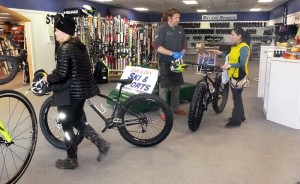 Texas women renting fatbikes